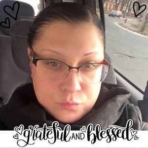 Meet your Posher, Stefanie